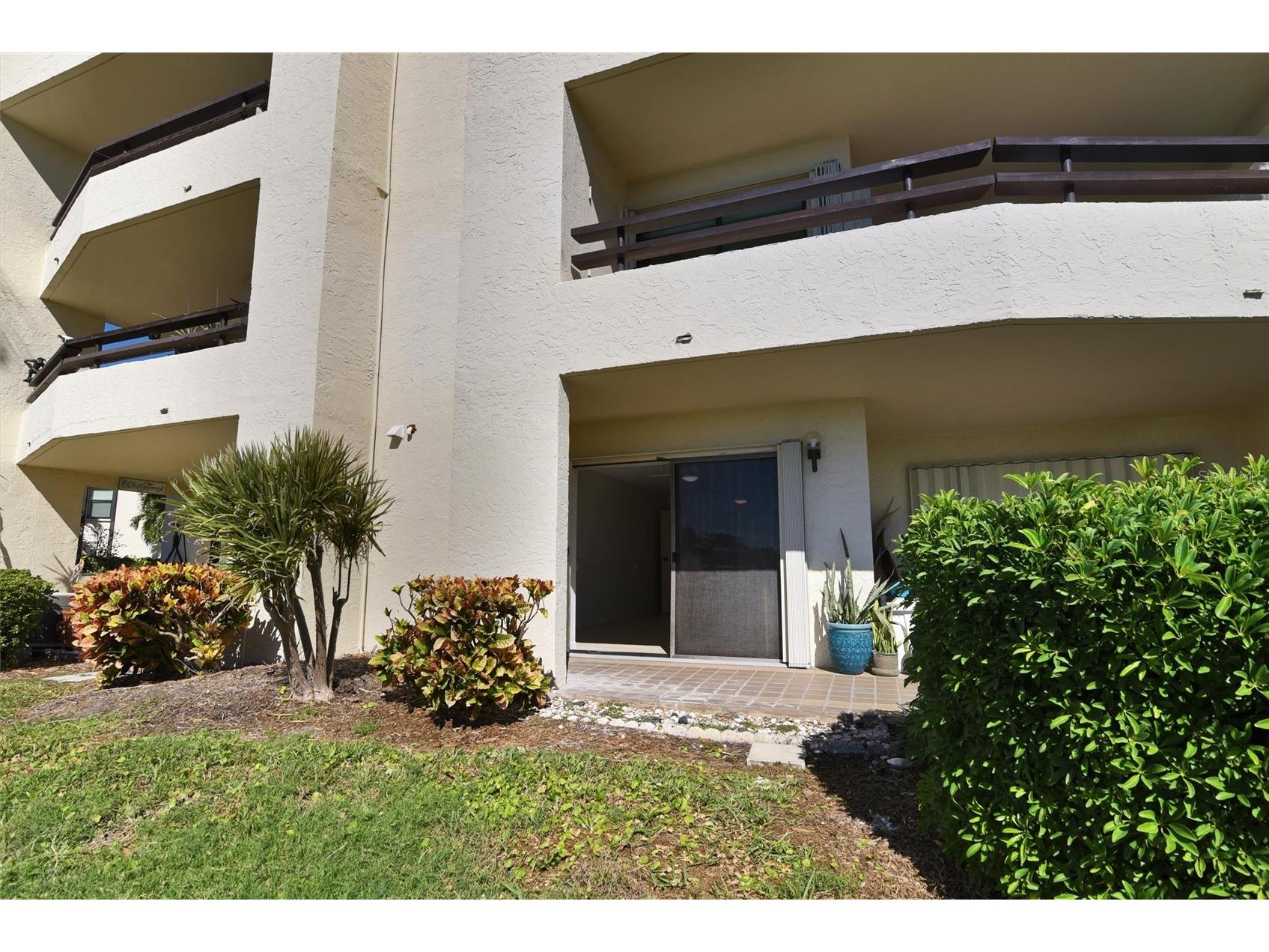 126 1st Street E #209 Tierra Verde FL 33715 - TAMPA BAY TB8503911 image6