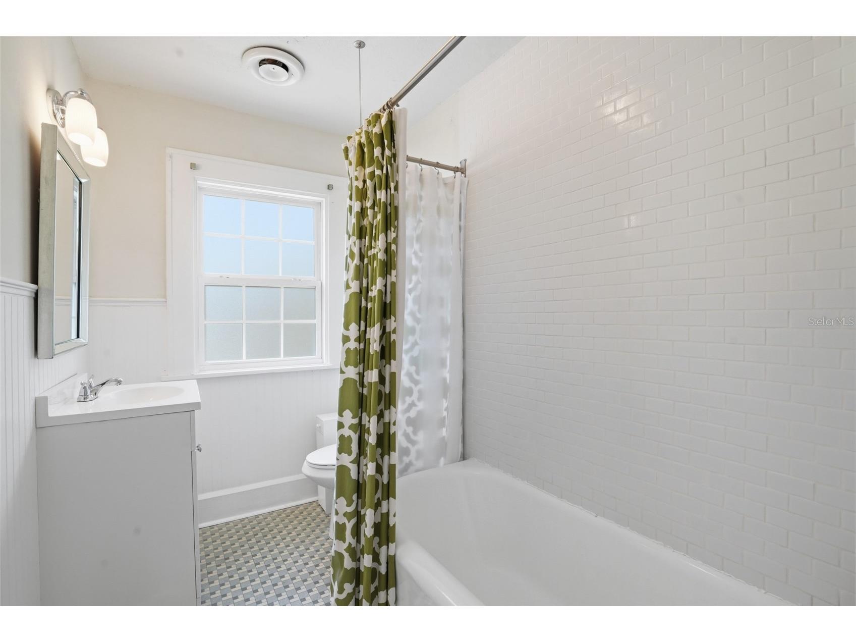 126 22nd Avenue NE Saint Petersburg FL 33704 TB8484700 image41