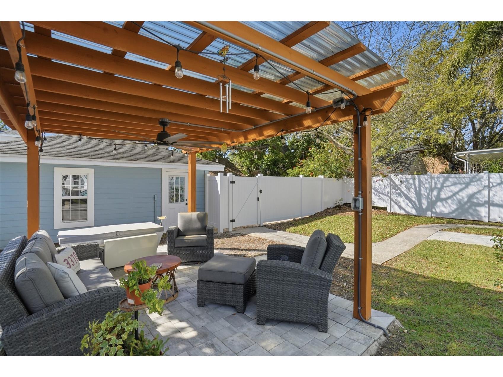 126 22nd Avenue NE Saint Petersburg FL 33704 TB8484700 image51
