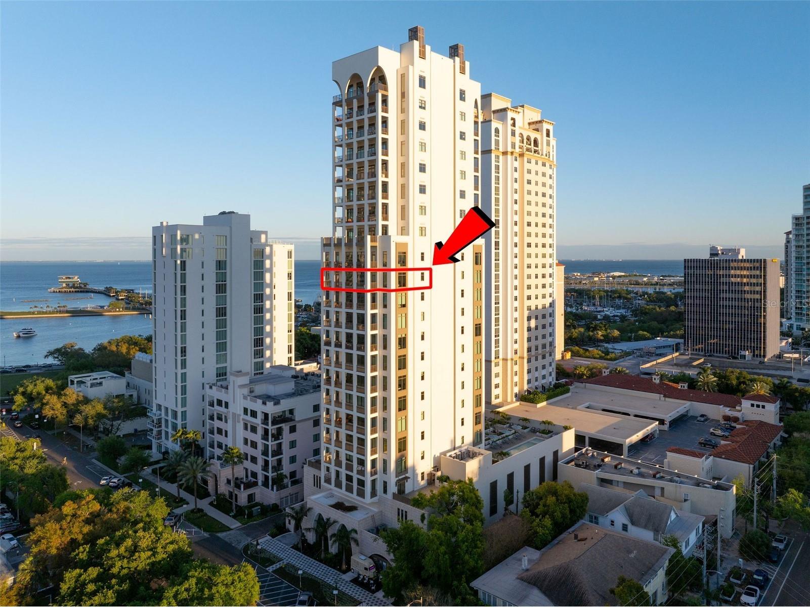 126 4th Avenue NE #1401 Saint Petersburg FL 33701 TB8490704 image1
