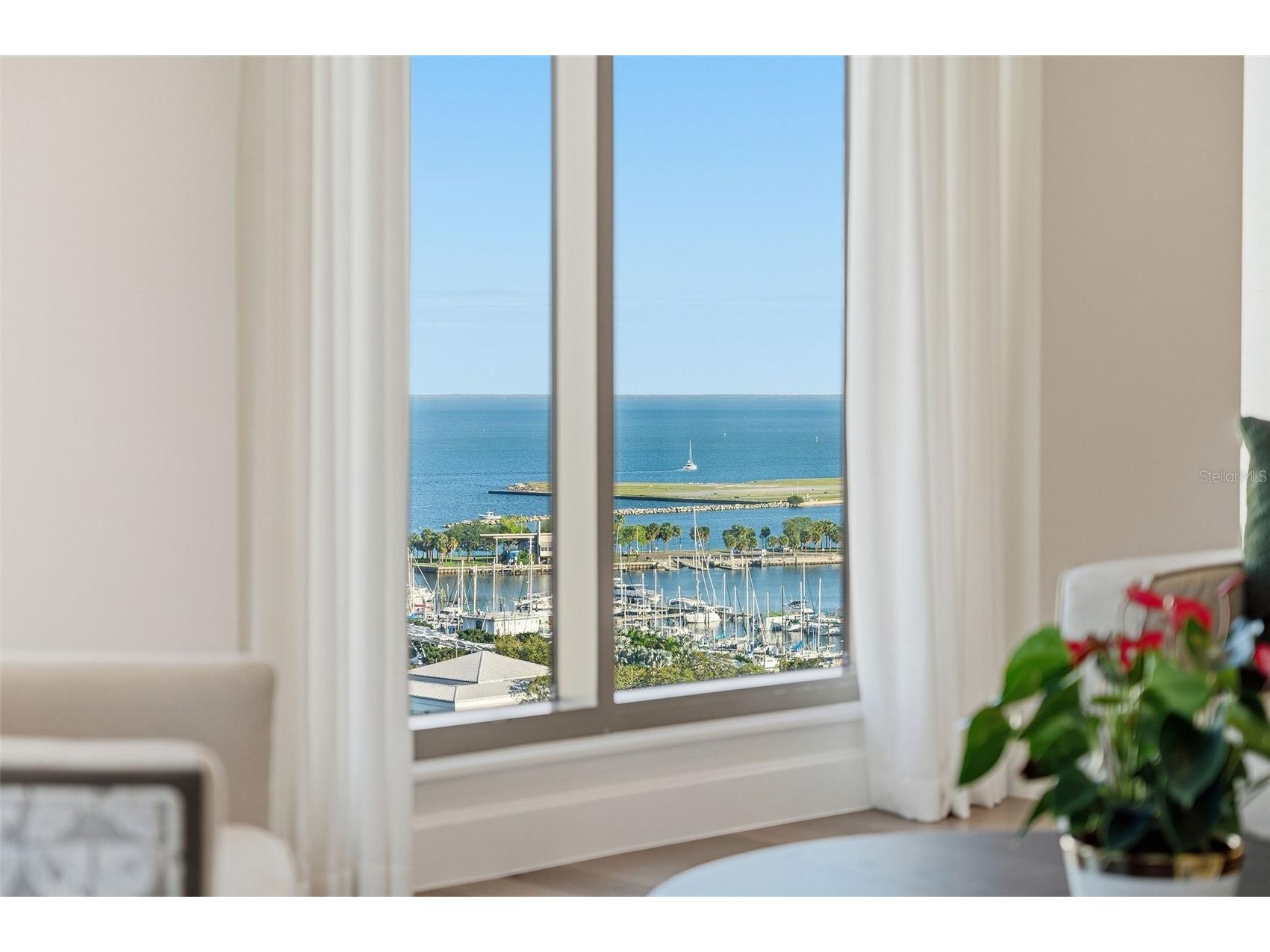 126 4th Avenue NE #1401 Saint Petersburg FL 33701 TB8490704 image10