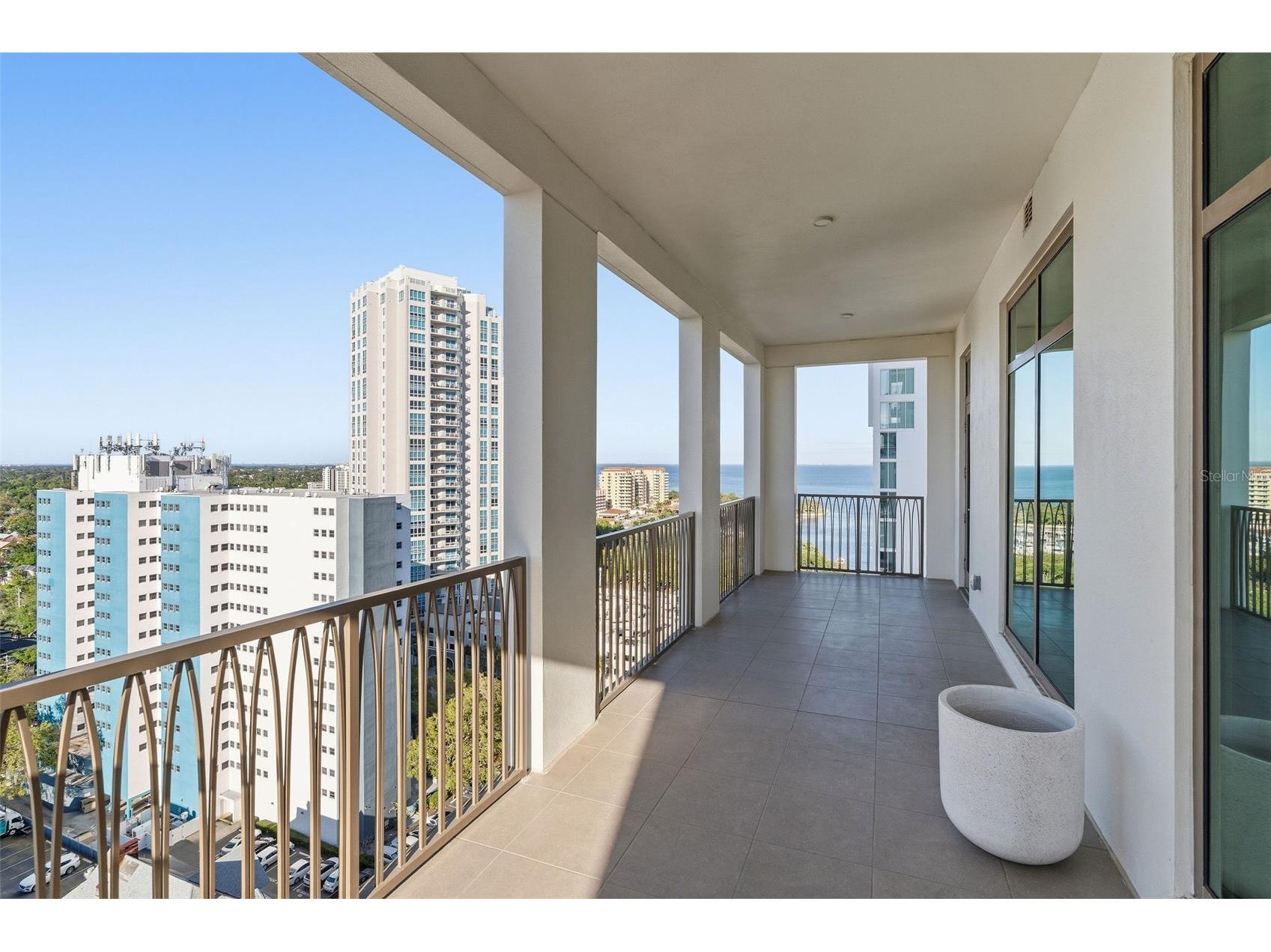 126 4th Avenue NE #1401 Saint Petersburg FL 33701 TB8490704 image20