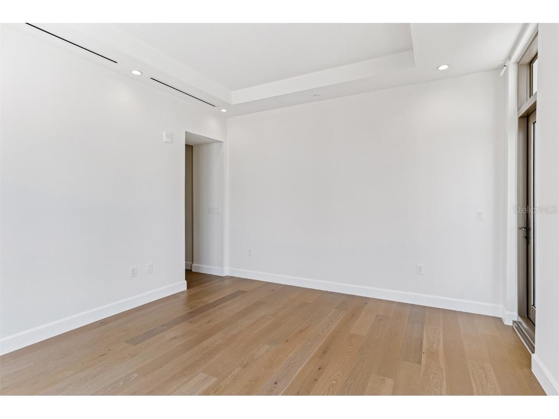 126 4th Avenue NE #602 Saint Petersburg FL 33701 TB8422114 image52