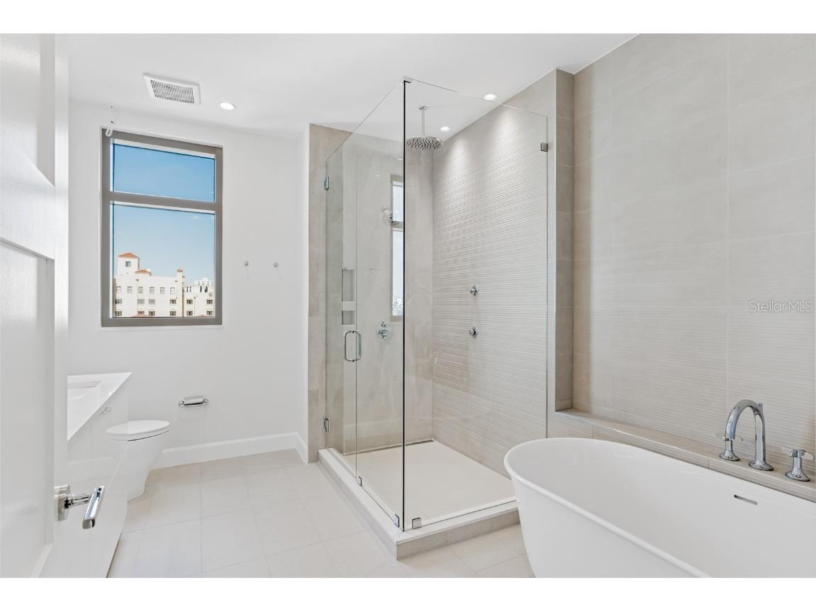 126 4th Avenue NE #602 Saint Petersburg FL 33701 TB8422114 image54