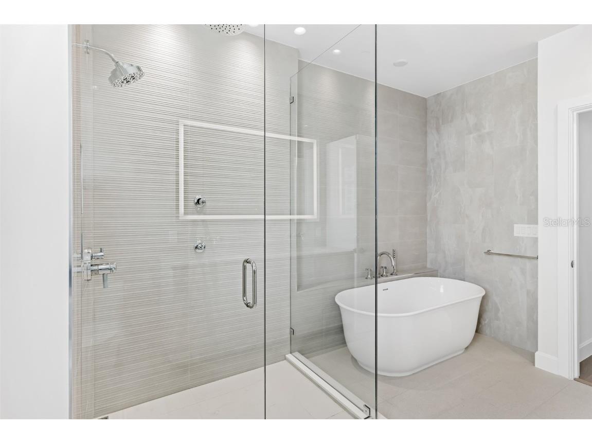 126 4th Avenue NE #602 Saint Petersburg FL 33701 TB8422114 image56