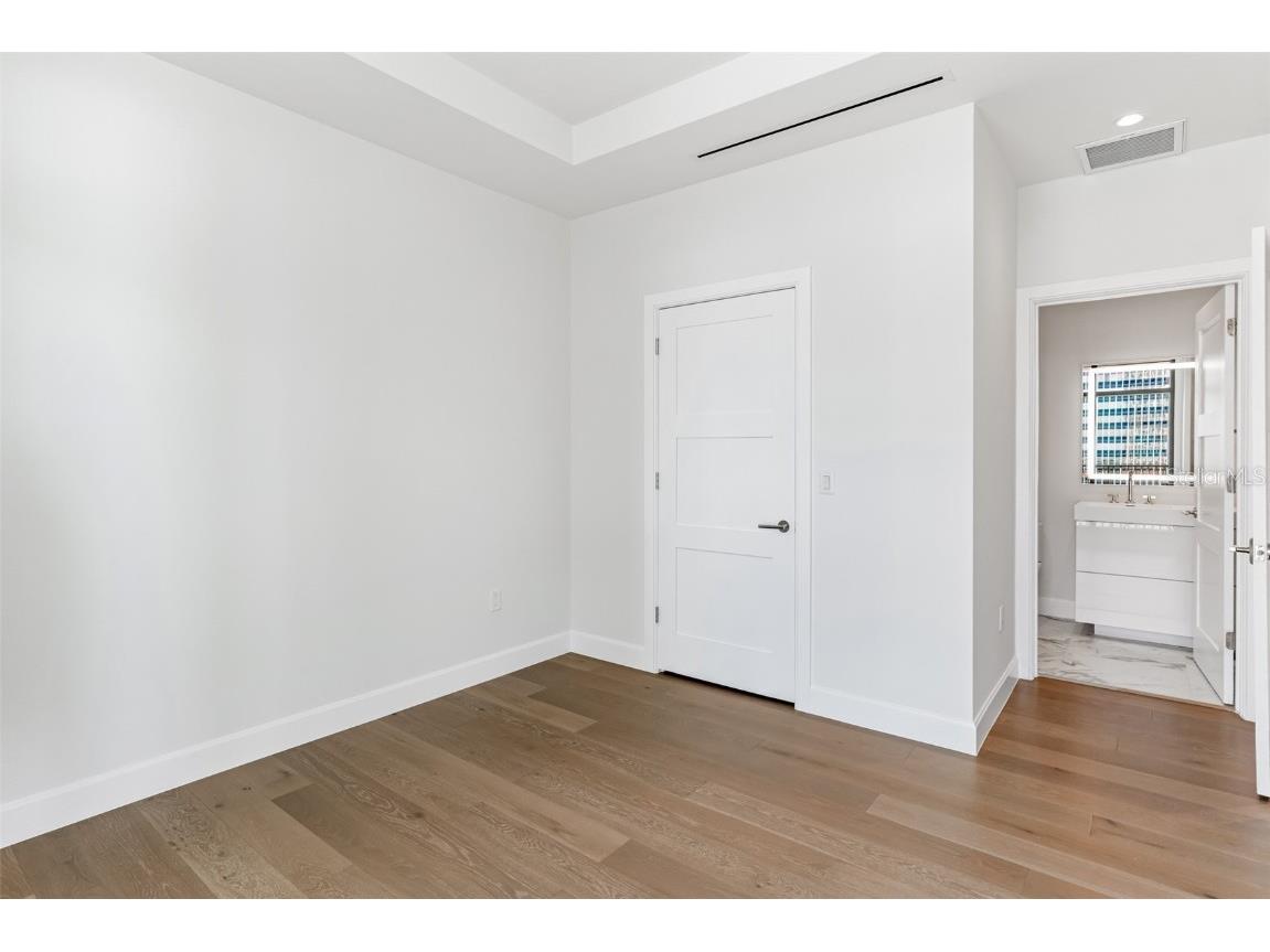 126 4th Avenue NE #602 Saint Petersburg FL 33701 TB8422114 image60