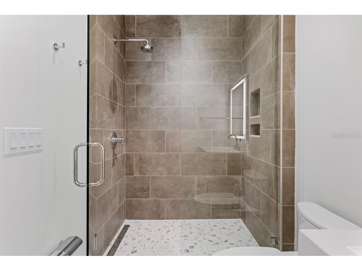 126 4th Avenue NE #602 Saint Petersburg FL 33701 TB8422114 image62