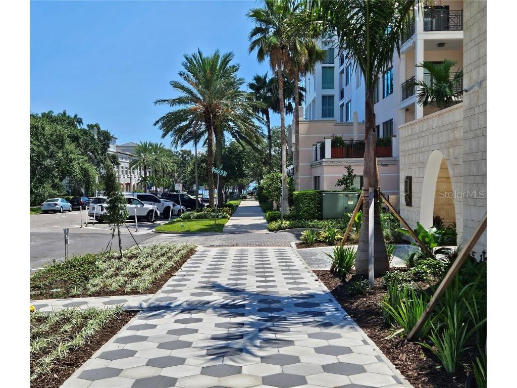 126 4th Avenue NE #602 Saint Petersburg FL 33701 TB8422114 image73