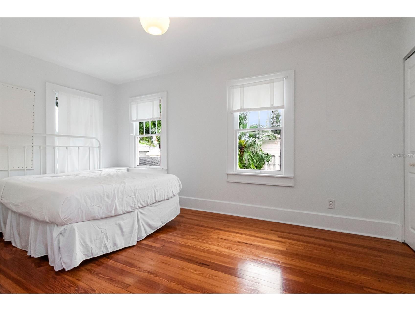 126 8th Avenue NE Saint Petersburg FL 33701 TB8527120 image29