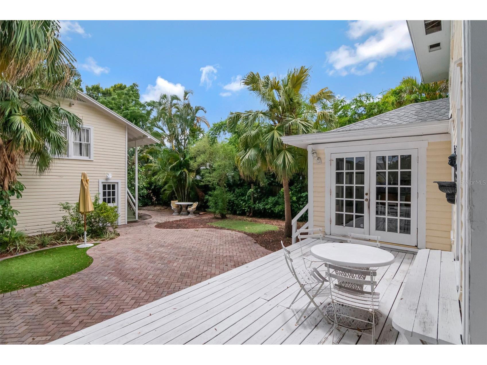 126 8th Avenue NE Saint Petersburg FL 33701 TB8527120 image37