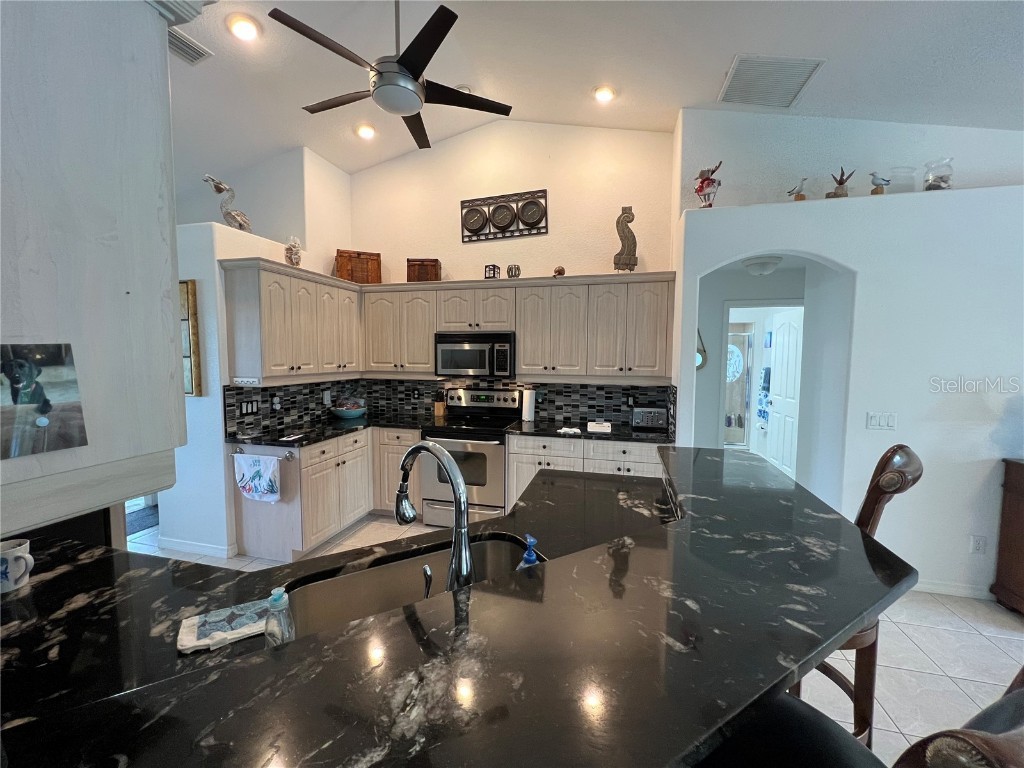 126 Arrow Lane Rotonda West FL 33947 D6132734 image14