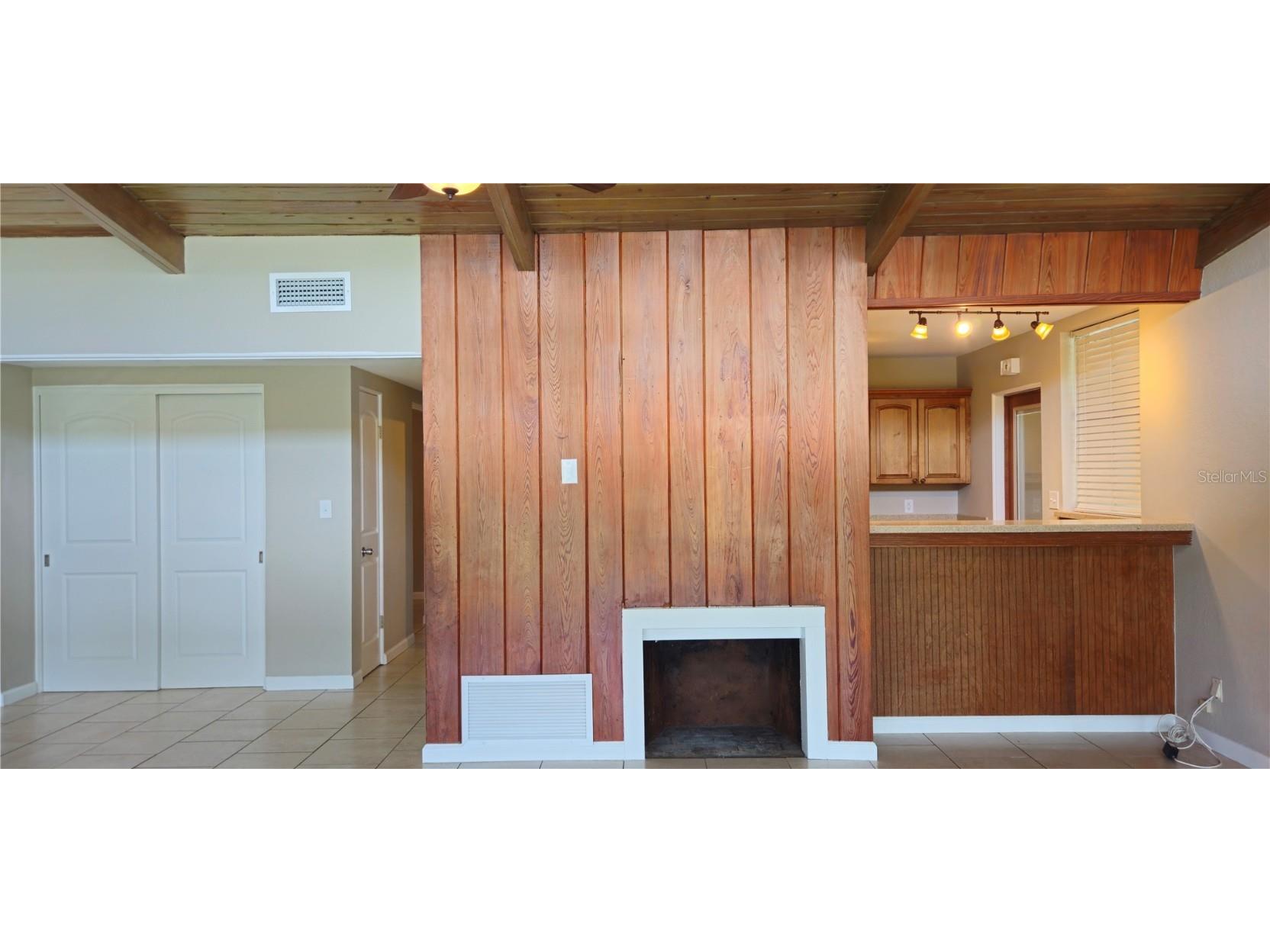 126 E Cypress Avenue Howey In The Hills FL 34737 O6345821 image10