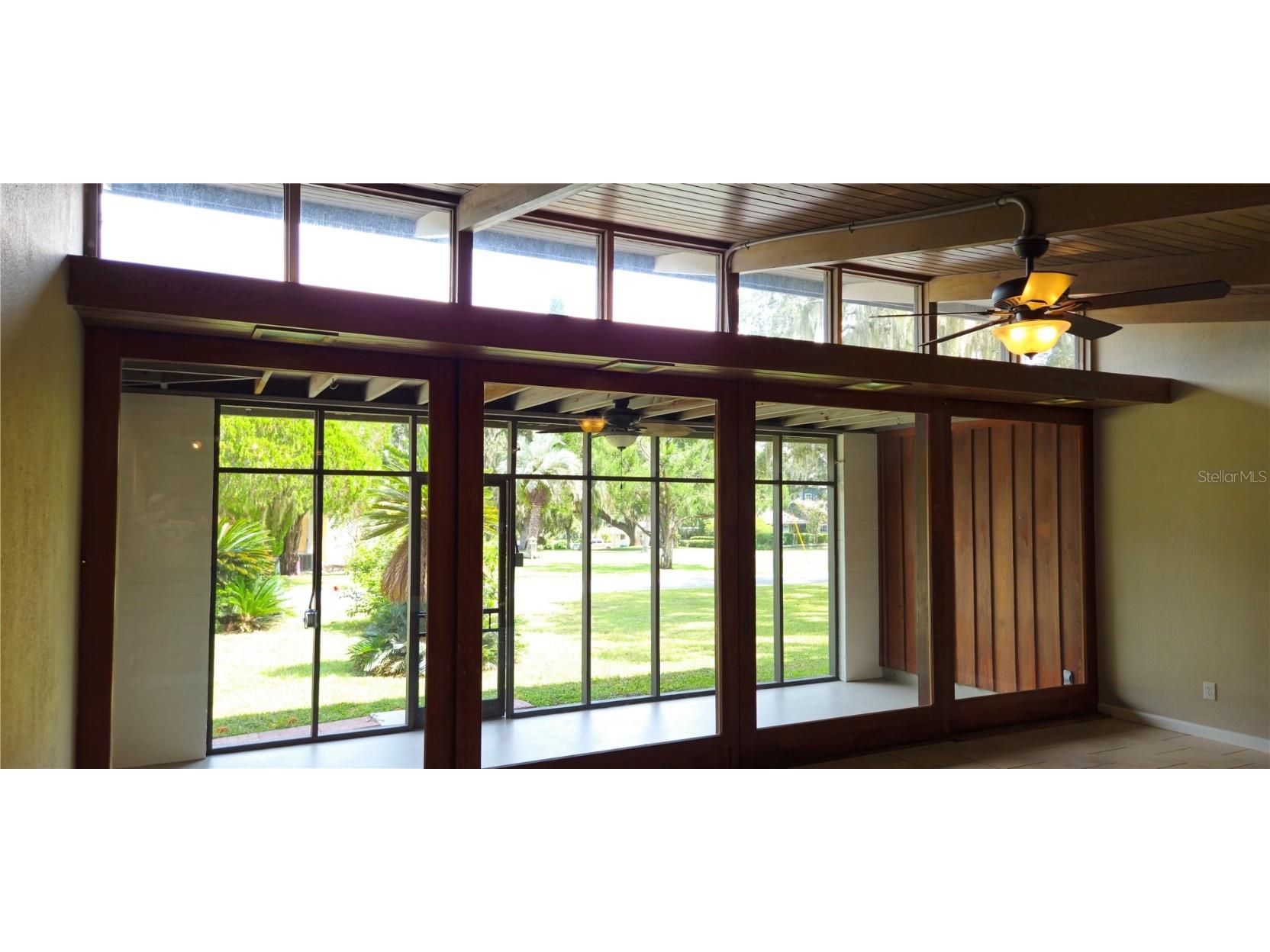 126 E Cypress Avenue Howey In The Hills FL 34737 O6345821 image12