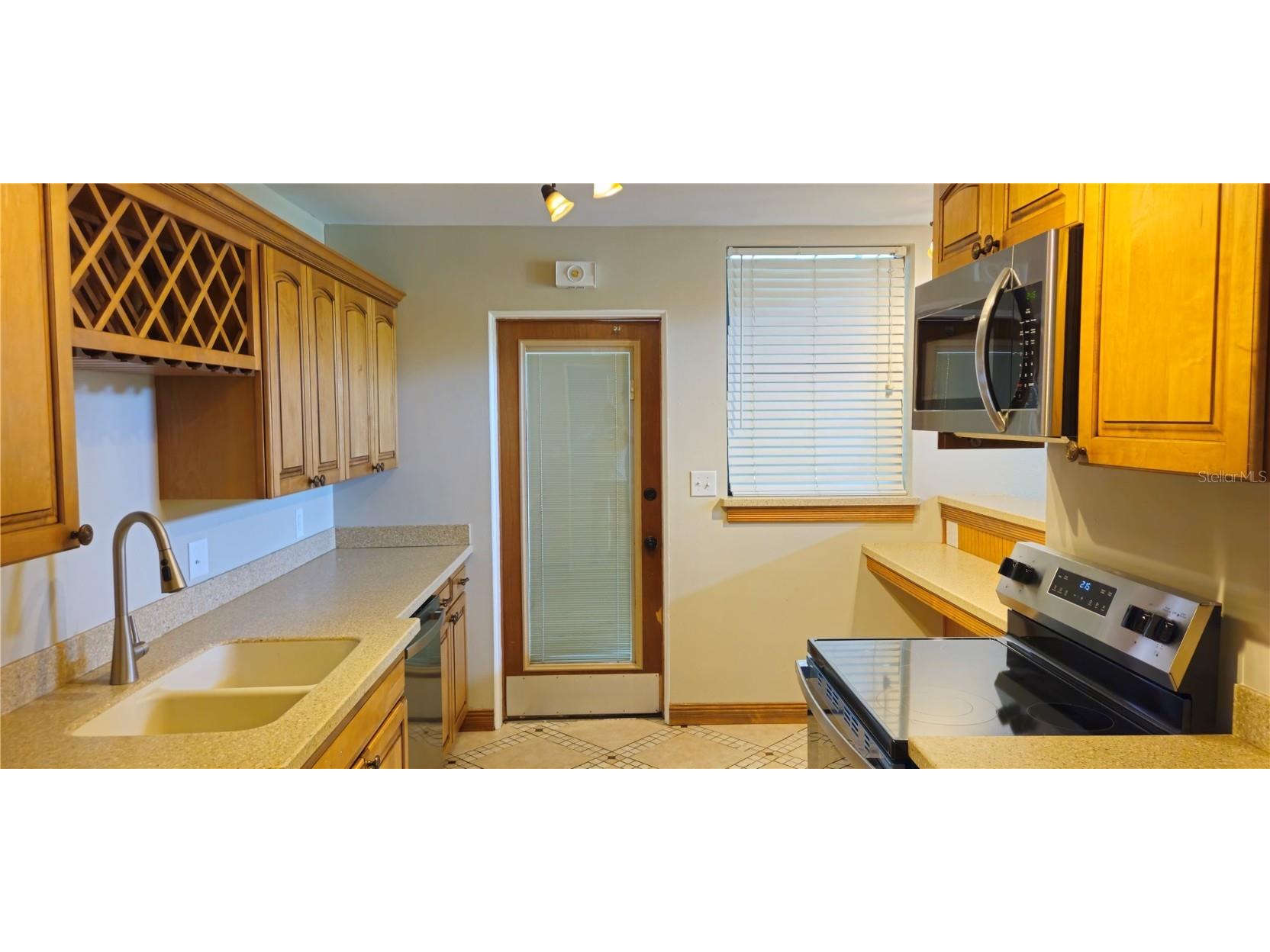 126 E Cypress Avenue Howey In The Hills FL 34737 O6345821 image19