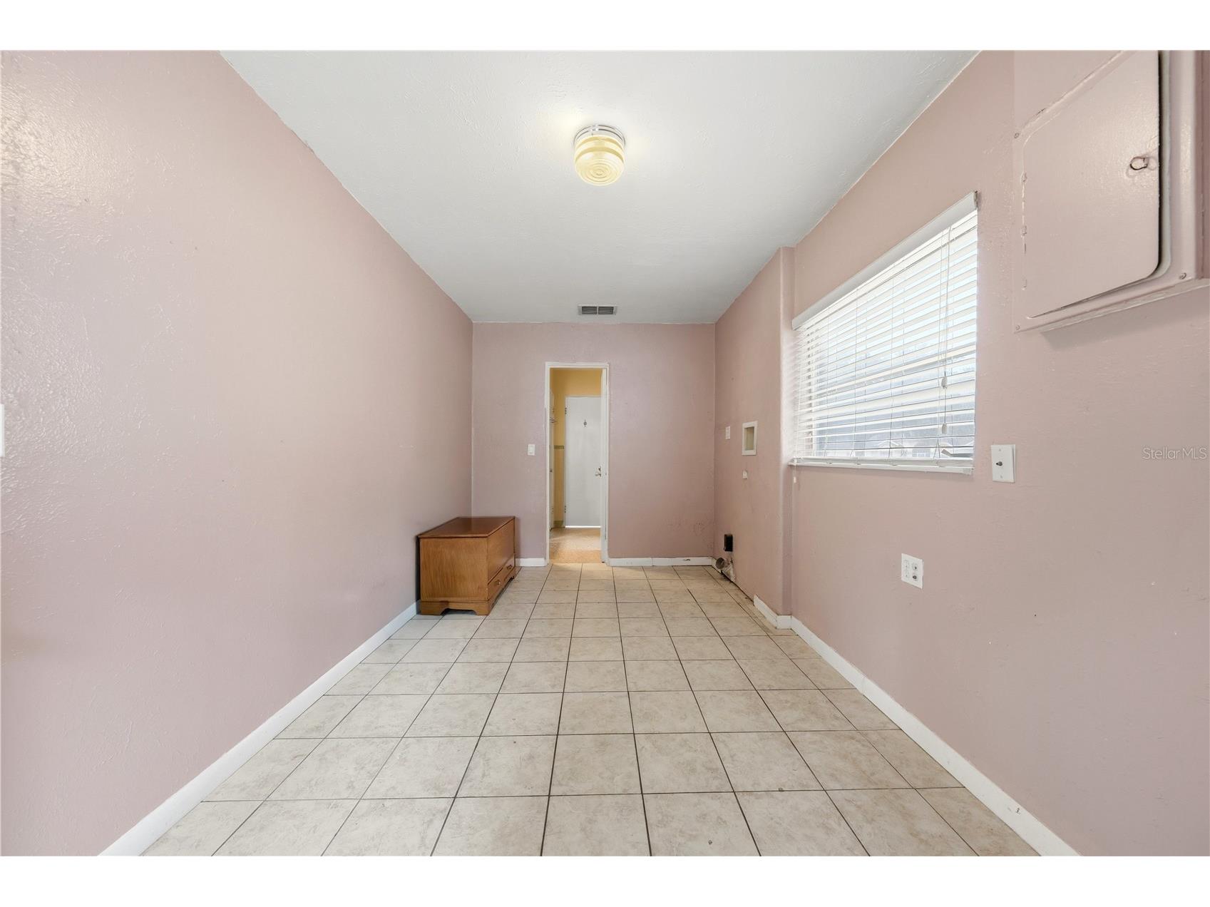 126 E Magnolia Avenue Howey In The Hills FL 34737 - LITTLE LAKE HARRIS G5110848 image23