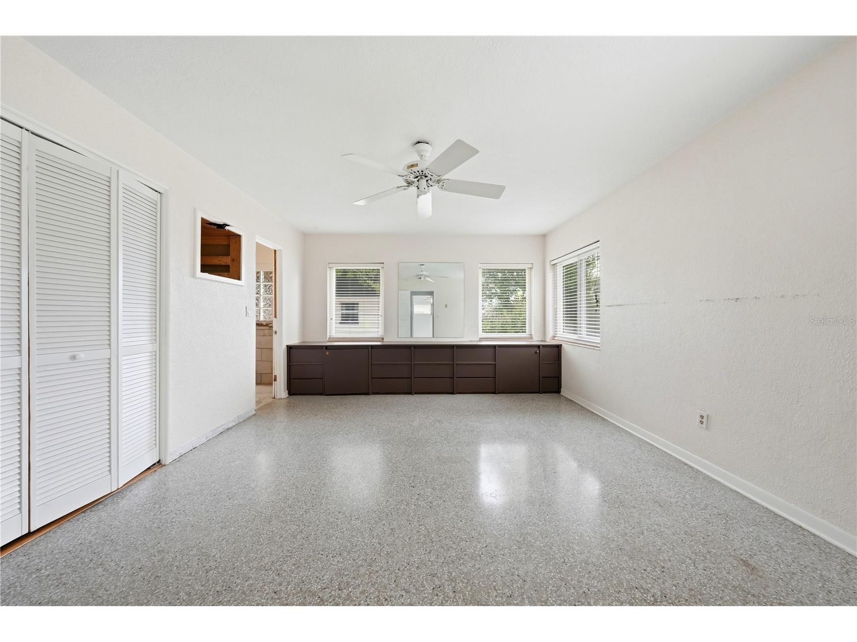 126 E Magnolia Avenue Howey In The Hills FL 34737 - LITTLE LAKE HARRIS G5110848 image25