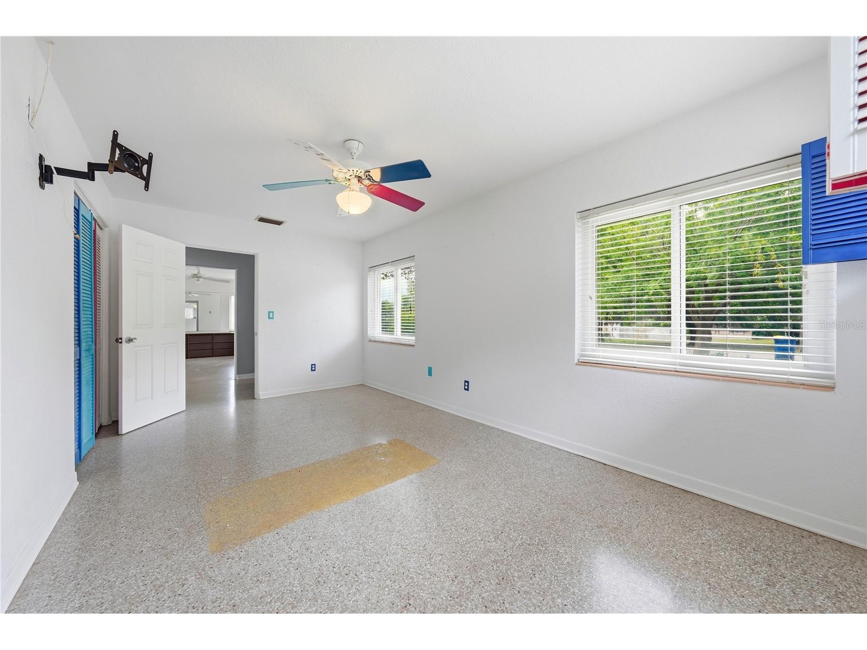 126 E Magnolia Avenue Howey In The Hills FL 34737 - LITTLE LAKE HARRIS G5110848 image29