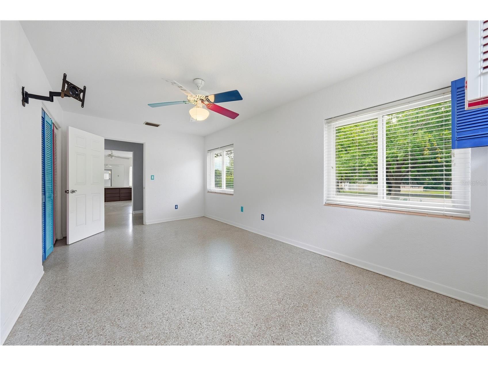 126 E Magnolia Avenue Howey In The Hills FL 34737 - LITTLE LAKE HARRIS G5110848 image30