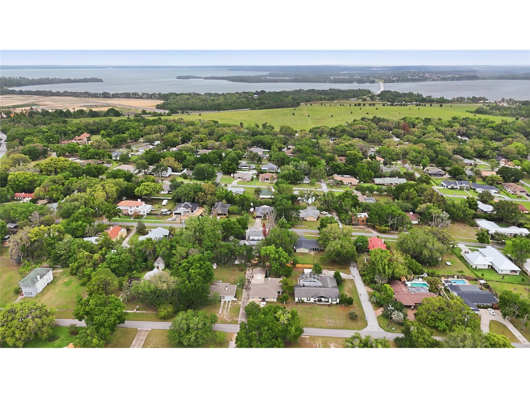 126 E Magnolia Avenue Howey In The Hills FL 34737 - LITTLE LAKE HARRIS G5110848 image43
