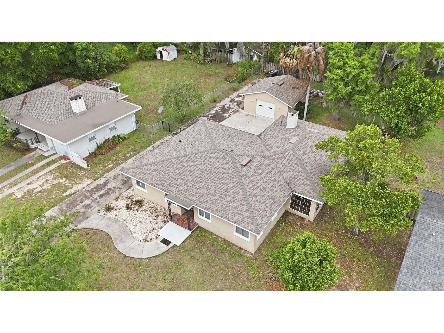 126 E Magnolia Avenue Howey In The Hills FL 34737 - LITTLE LAKE HARRIS G5110848 image45