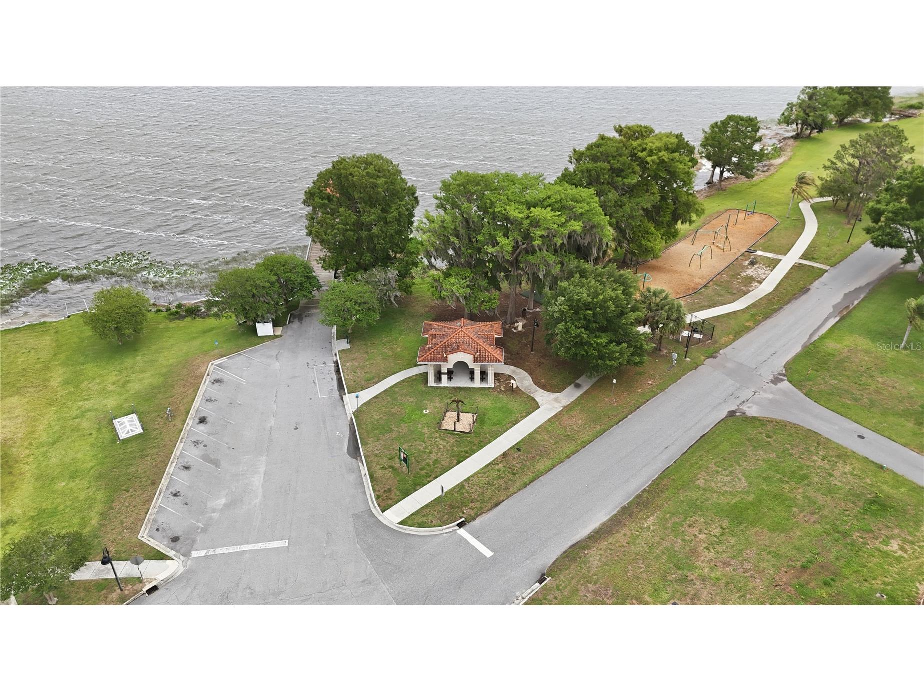 126 E Magnolia Avenue Howey In The Hills FL 34737 - LITTLE LAKE HARRIS G5110848 image47