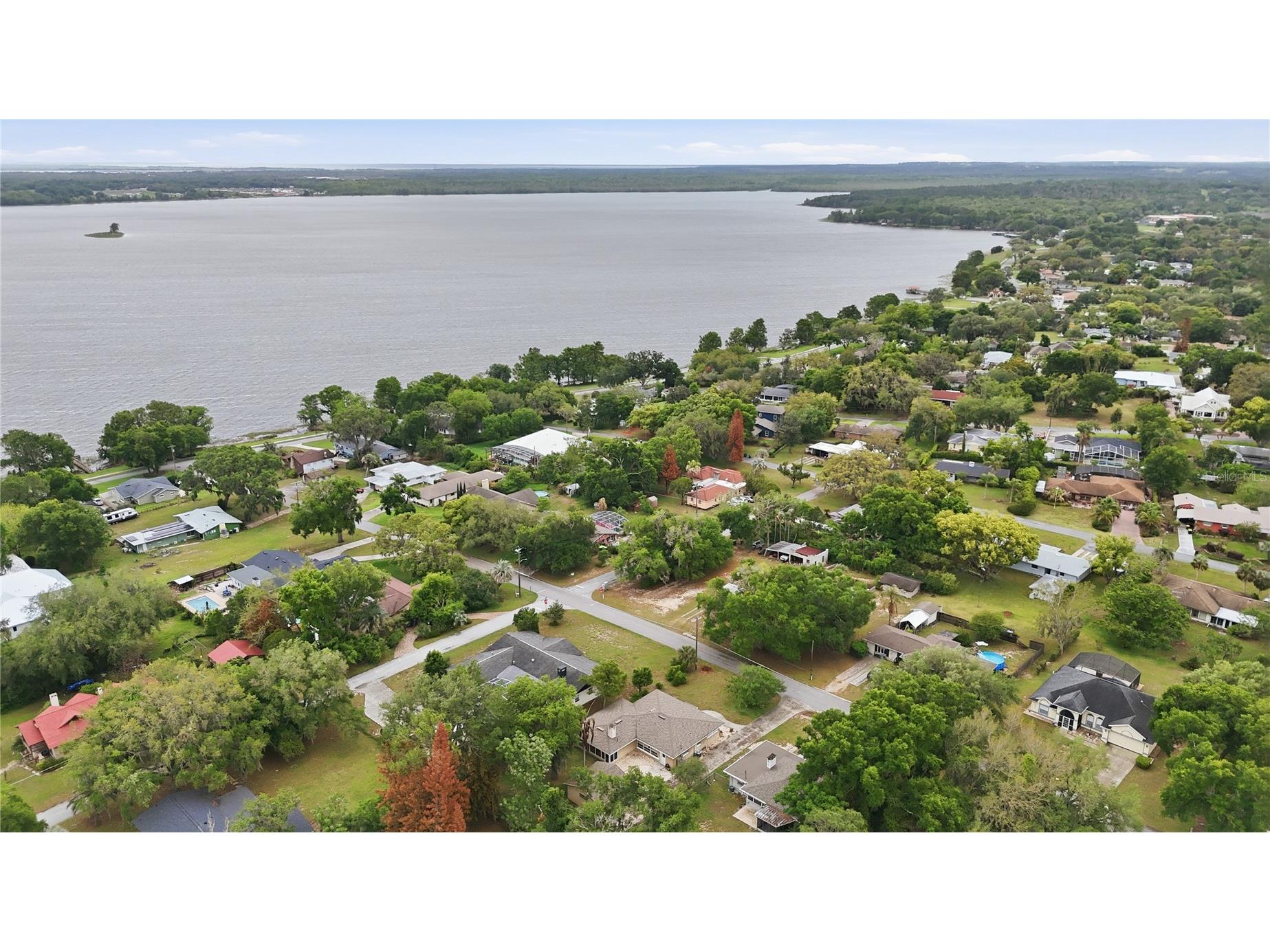 126 E Magnolia Avenue Howey In The Hills FL 34737 - LITTLE LAKE HARRIS G5110848 image48