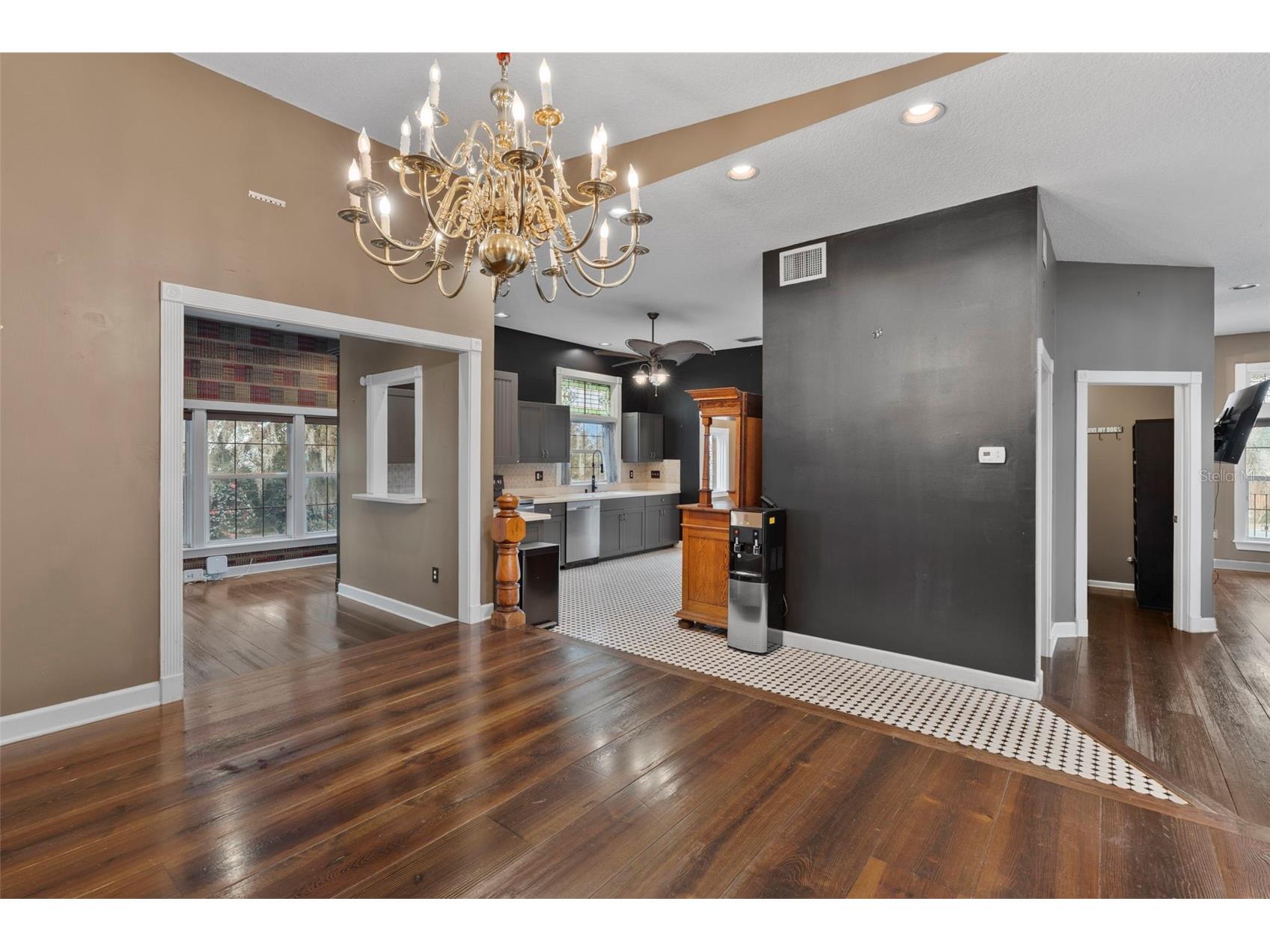 126 E Palmetto Avenue Howey In The Hills FL 34737 O6344442 image16