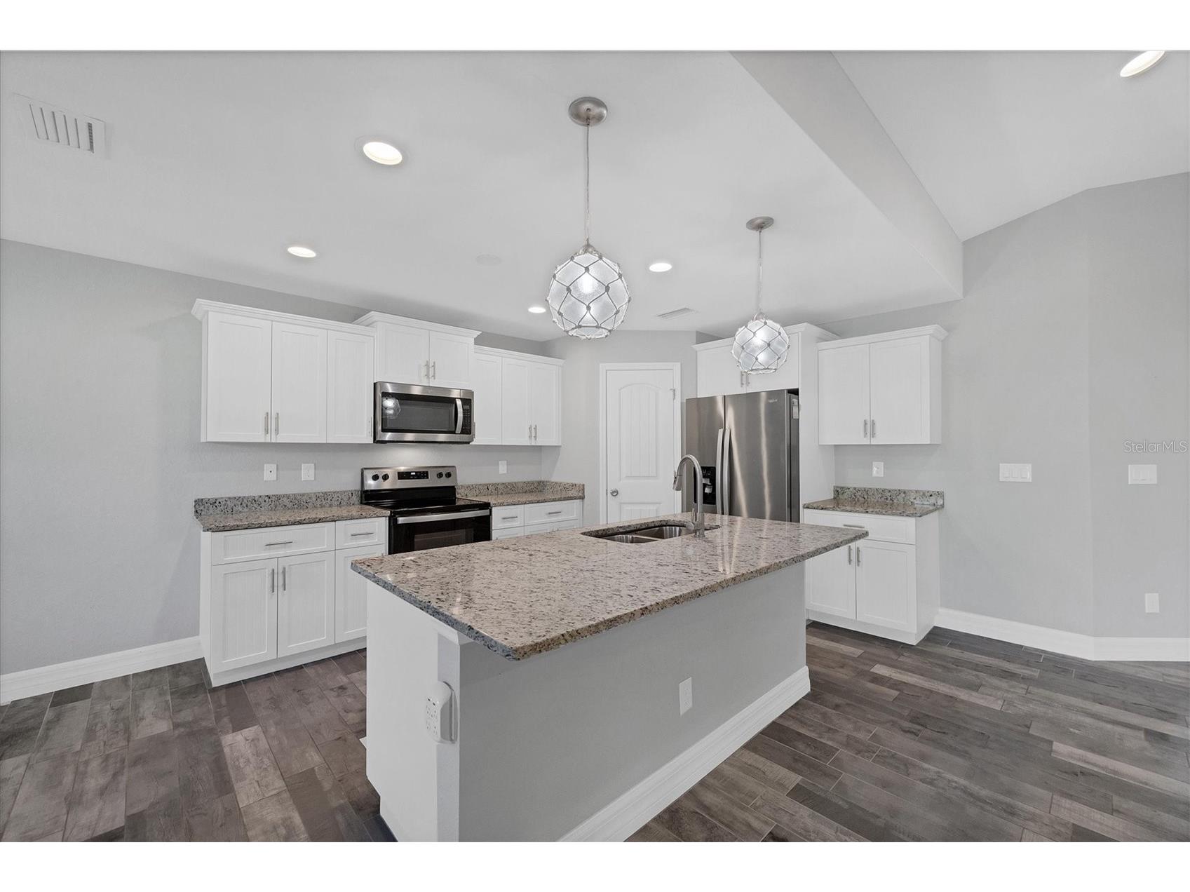 126 Glades Drive Rotonda West FL 33947 D6145531 image4