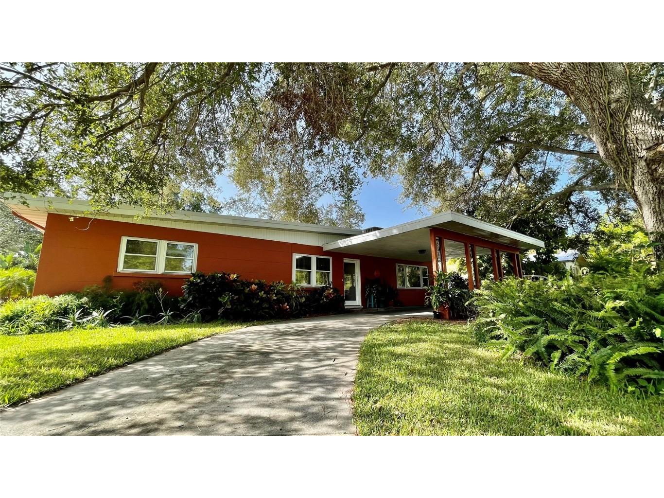 126 Holly Avenue Sarasota FL 34243 A4580447 image1