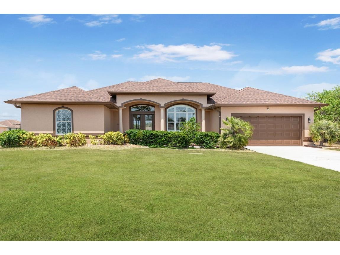 126 Island Court Rotonda West FL 33947 D6136491 image1