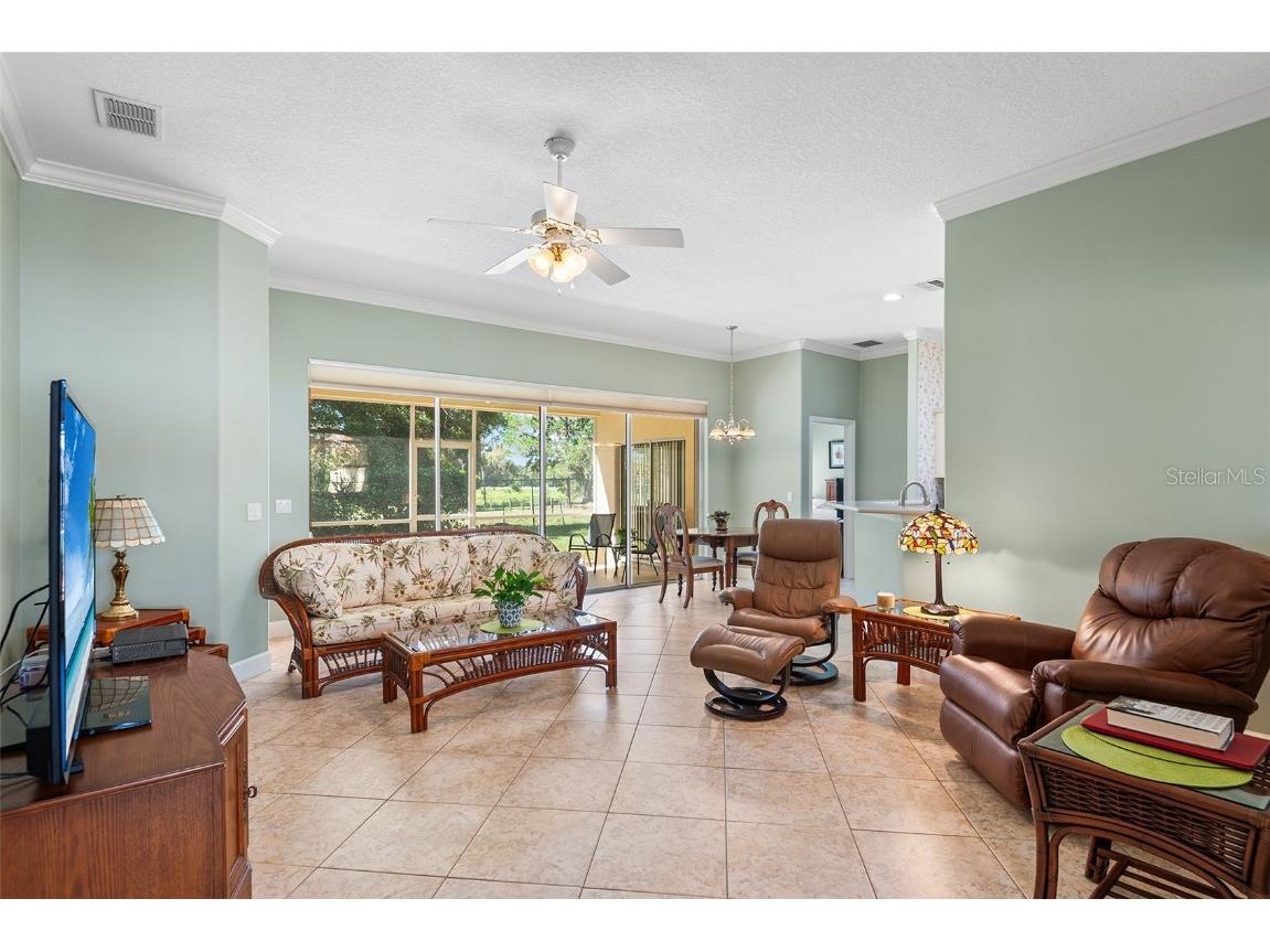 126 Lake Region Circle Winter Haven FL 33881 P4936583 image22