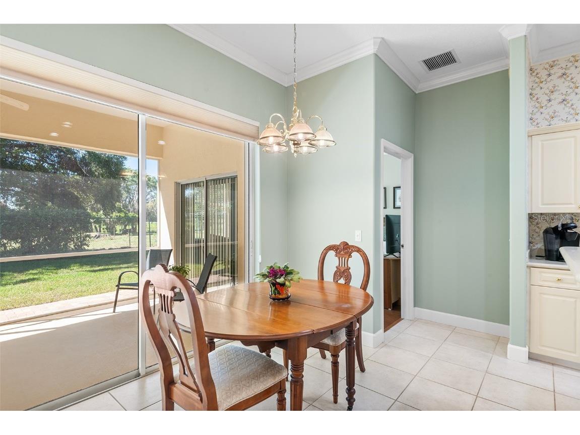 126 Lake Region Circle Winter Haven FL 33881 P4936583 image25