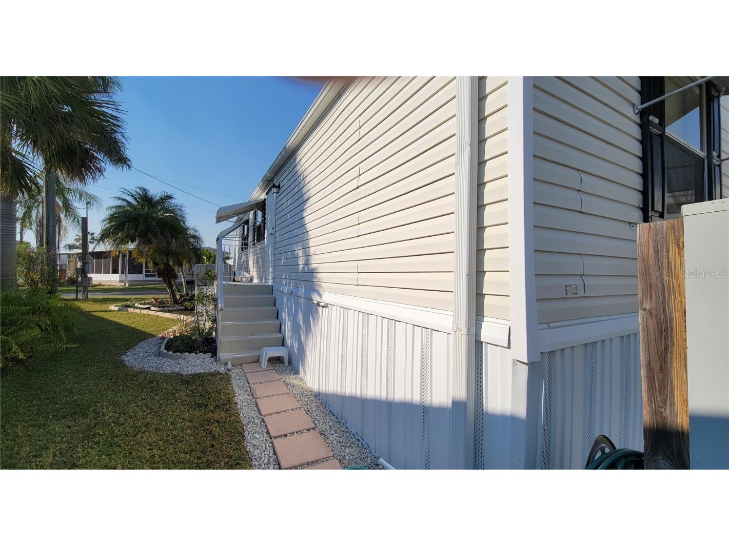 126 Lazy Lagoon Drive Punta Gorda FL 33982 - Shell Creek C7504570 image2