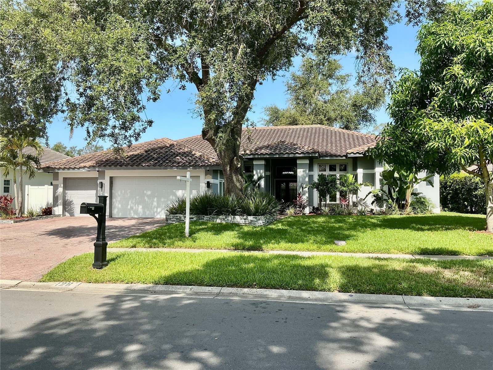 126 Old Oak Circle Palm Harbor FL 34683 TB8526254 image87