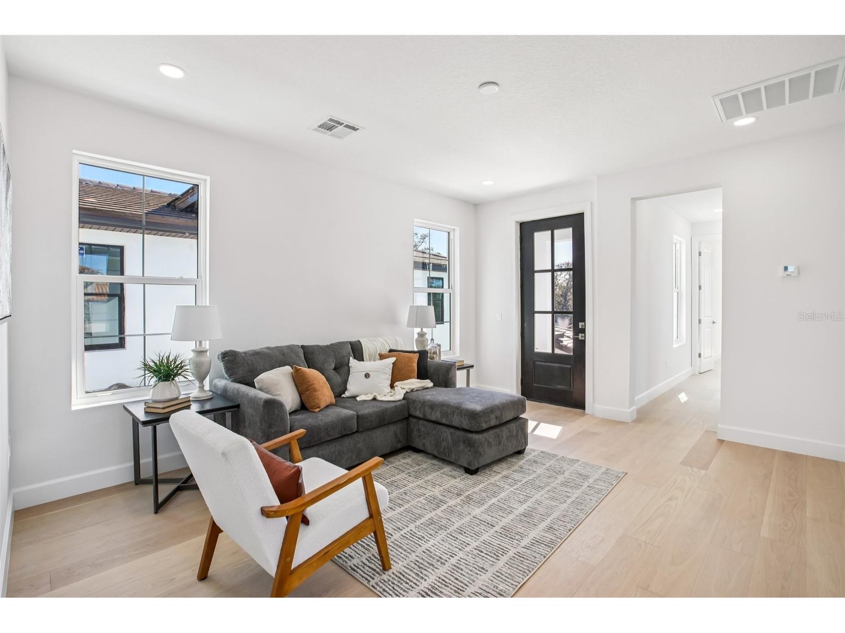 126 Ricardo Way NE Saint Petersburg FL 33704 TB8472653 image13