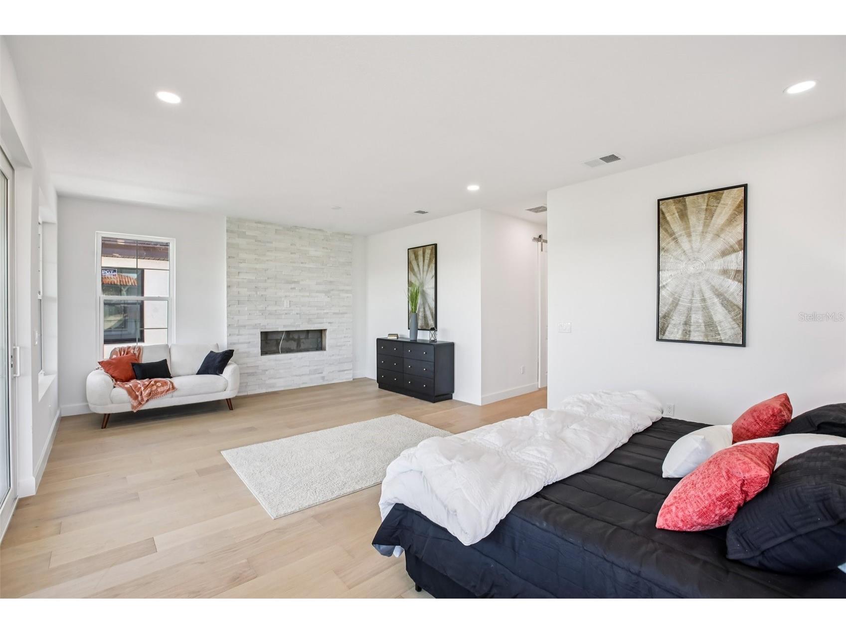 126 Ricardo Way NE Saint Petersburg FL 33704 TB8472653 image40