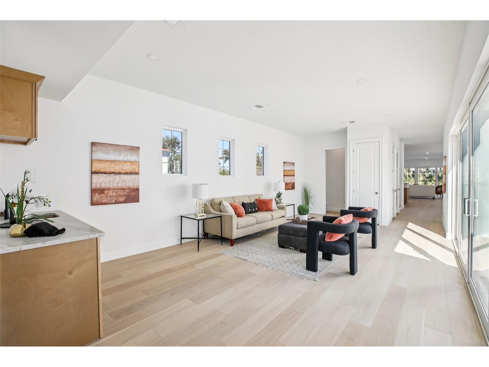 126 Ricardo Way NE Saint Petersburg FL 33704 TB8472653 image6