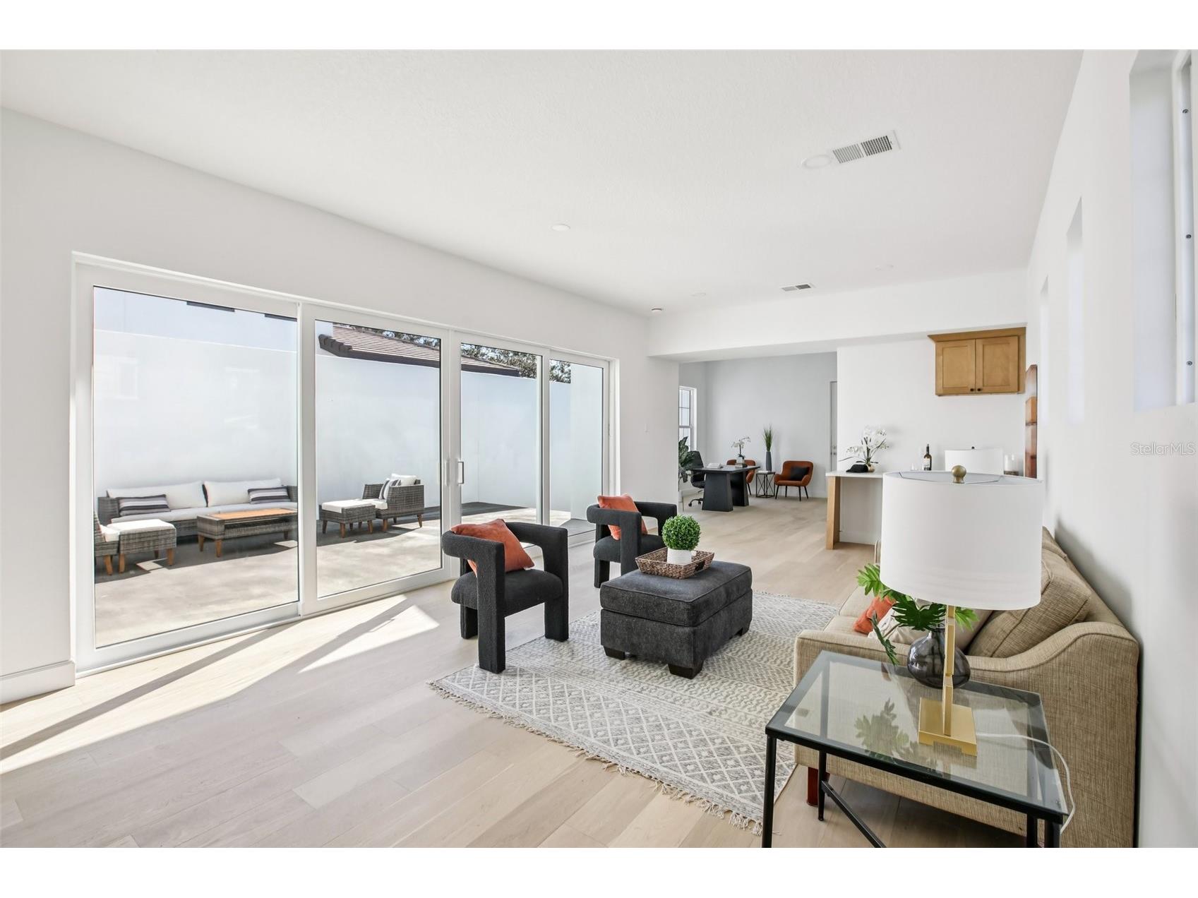 126 Ricardo Way NE Saint Petersburg FL 33704 TB8472653 image7