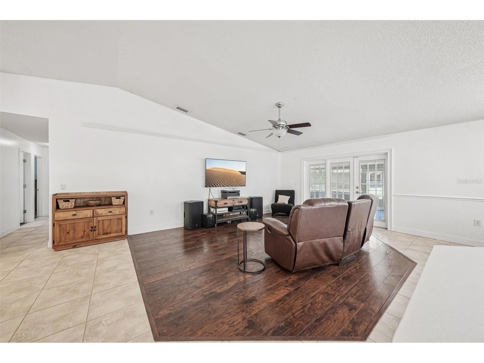 126 S Saint Cloud Avenue Valrico FL 33594 TB8512173 image4