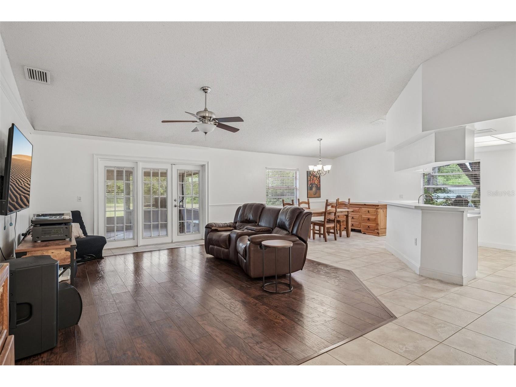 126 S Saint Cloud Avenue Valrico FL 33594 TB8512173 image6