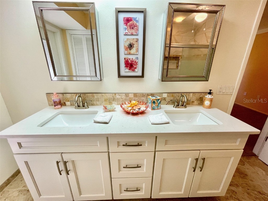 126 Sandstone Circle Venice FL 34293 A4666535 image34