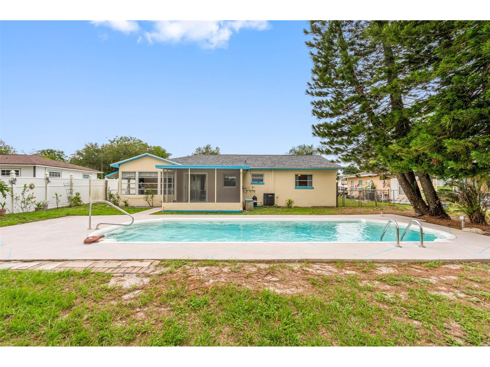 126 W Grapefruit Circle Clearwater FL 33759 - LAKE PATRICIA TB8514146 image16