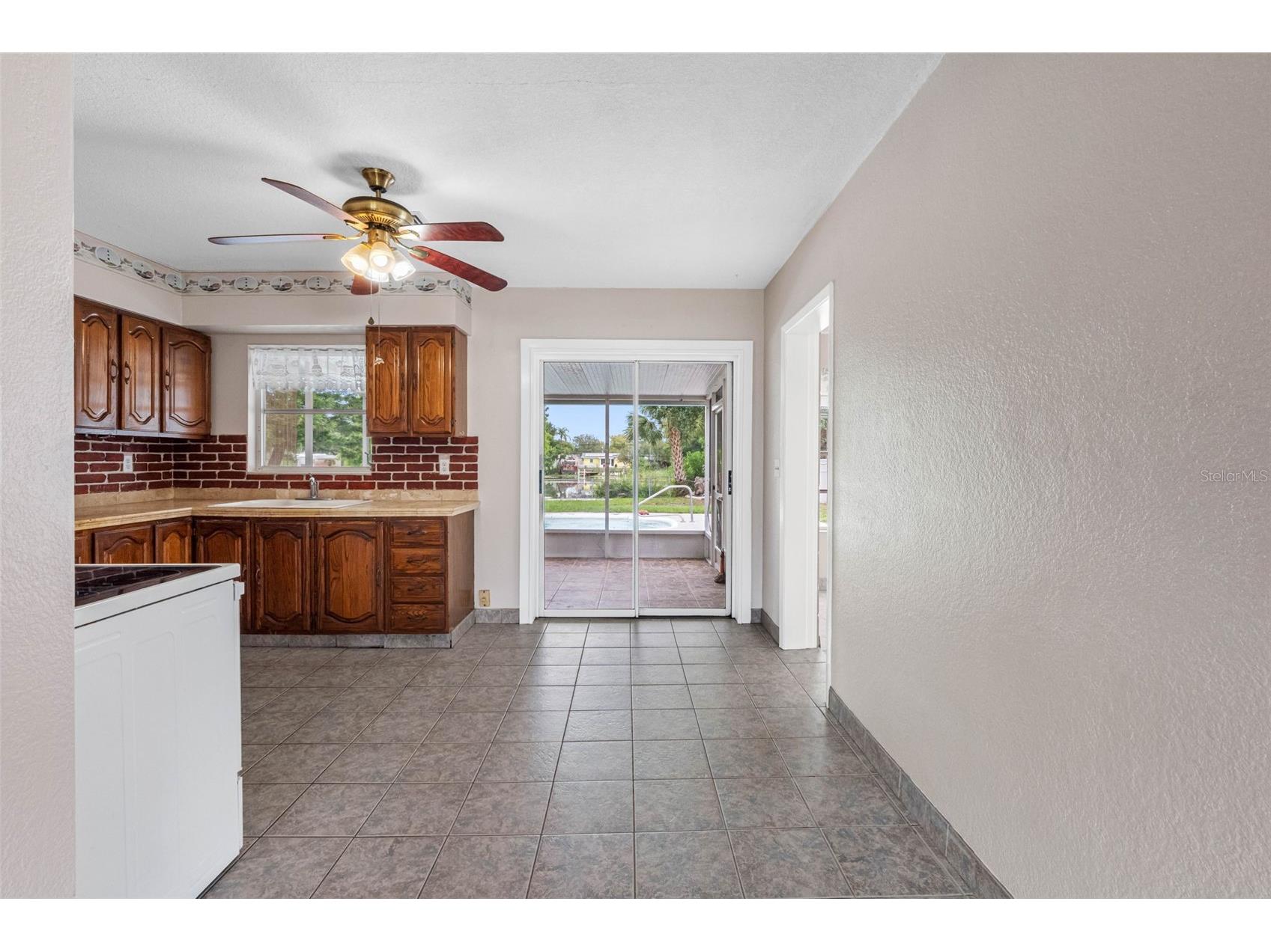 126 W Grapefruit Circle Clearwater FL 33759 - LAKE PATRICIA TB8514146 image25