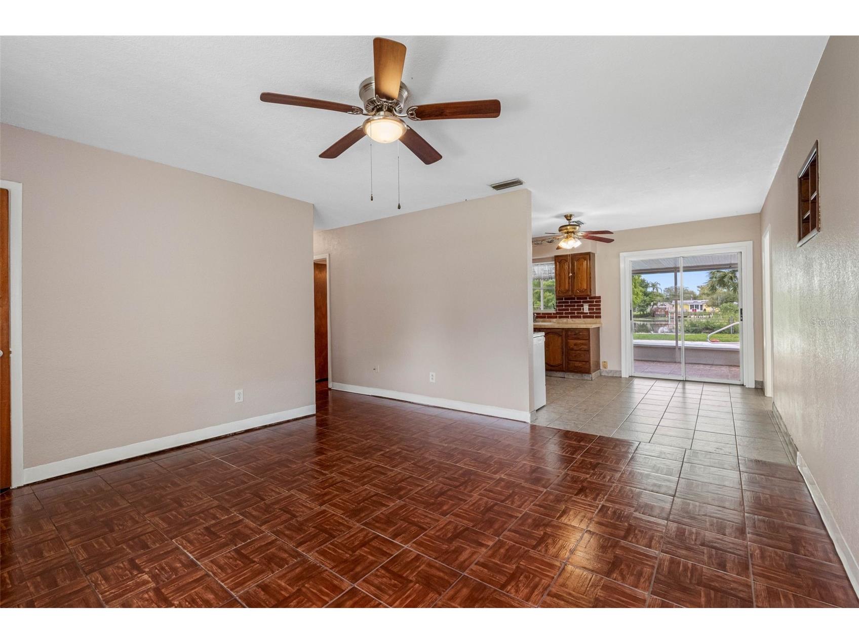 126 W Grapefruit Circle Clearwater FL 33759 - LAKE PATRICIA TB8514146 image38