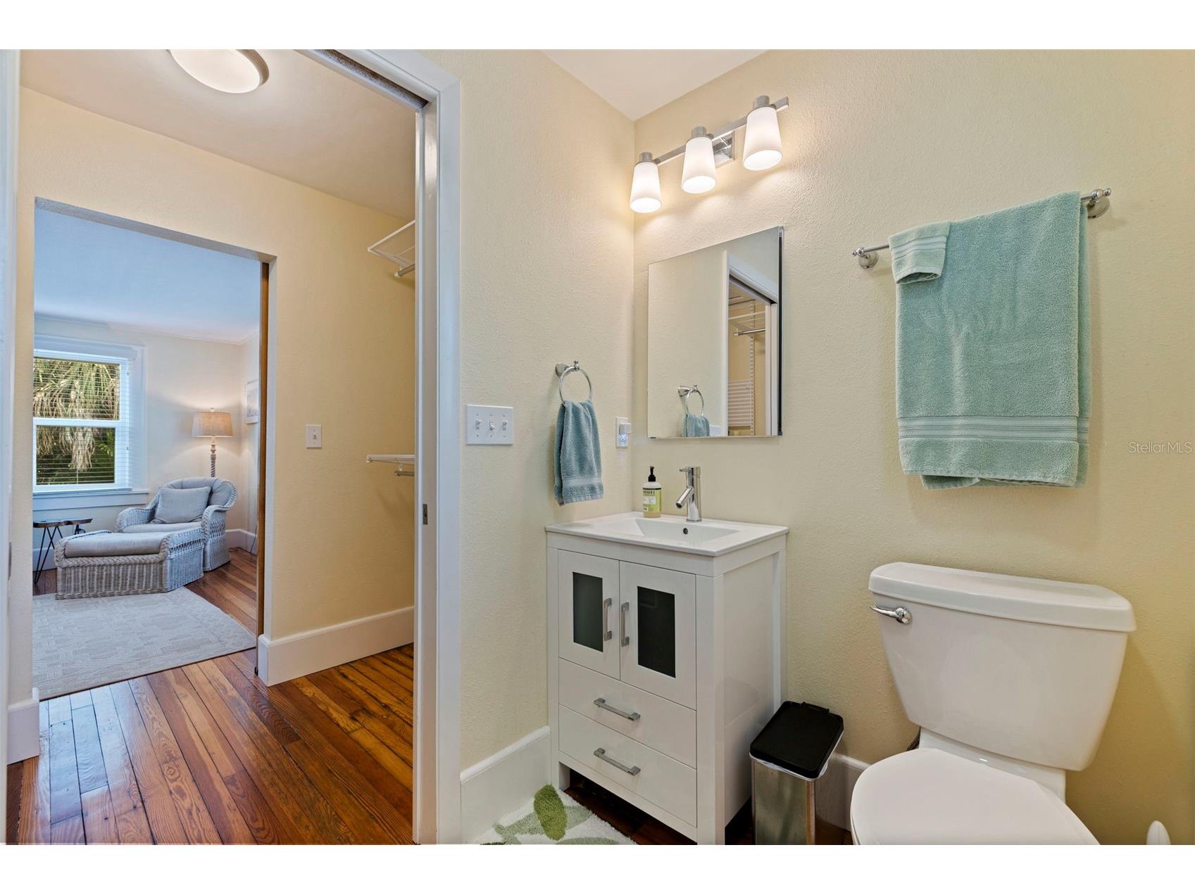 1260 10th Street N Saint Petersburg FL 33705 TB8502536 image50