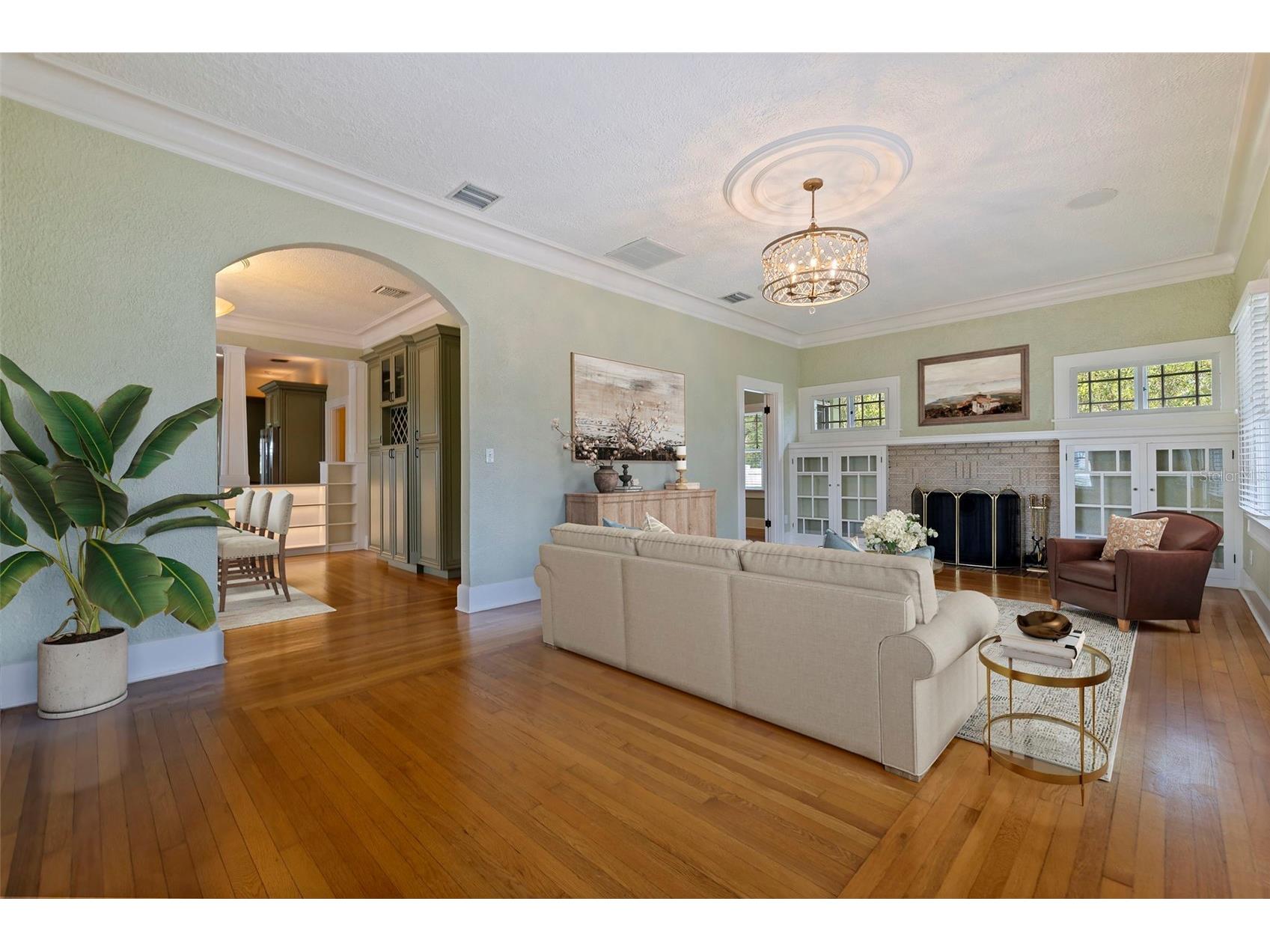 1260 10th Street N Saint Petersburg FL 33705 TB8502536 image8