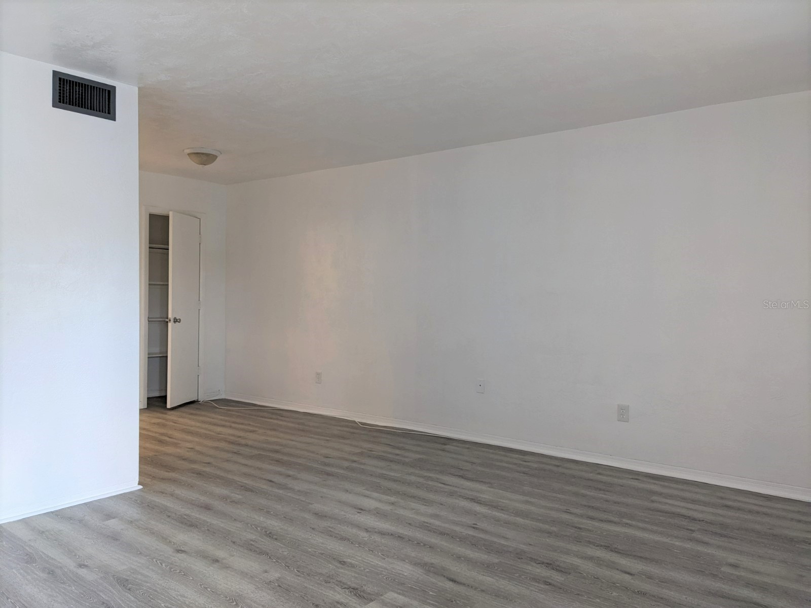 1260 70th Street N #2 Saint Petersburg FL 33710 TB8521563 image3