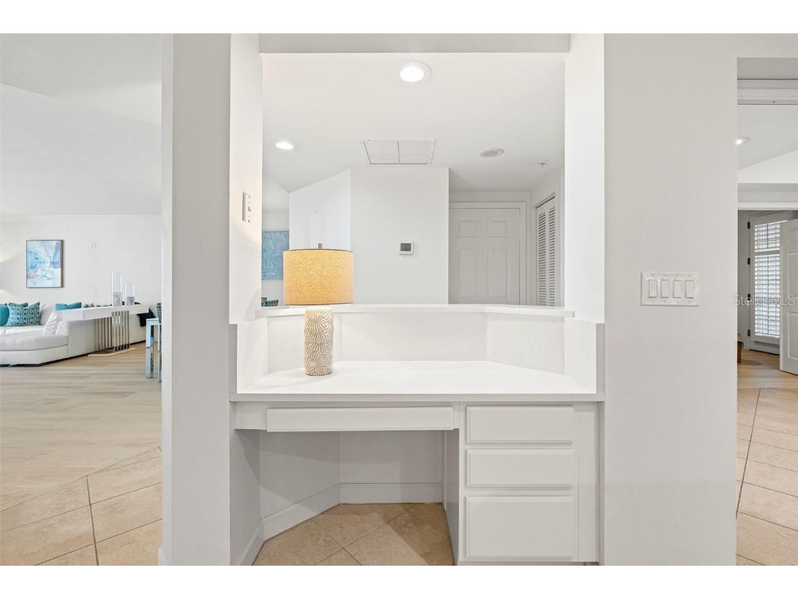 1260 Dolphin Bay Way #203 Sarasota FL 34242 - INTRACOASTAL WATERWAY A4616567 image10