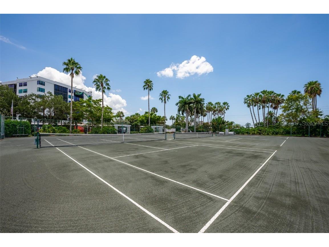 1260 Dolphin Bay Way #203 Sarasota FL 34242 - INTRACOASTAL WATERWAY A4616567 image32