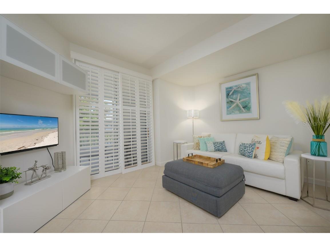 1260 Dolphin Bay Way #203 Sarasota FL 34242 - INTRACOASTAL WATERWAY A4616567 image5